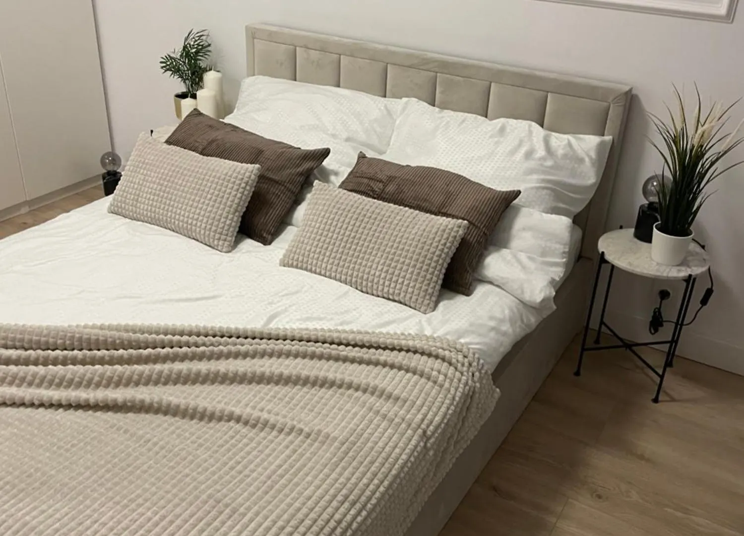Airport Apartment Varşova